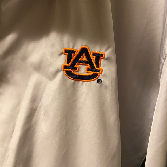 Men’s Auburn University Pull Over - Picture 2 of 8